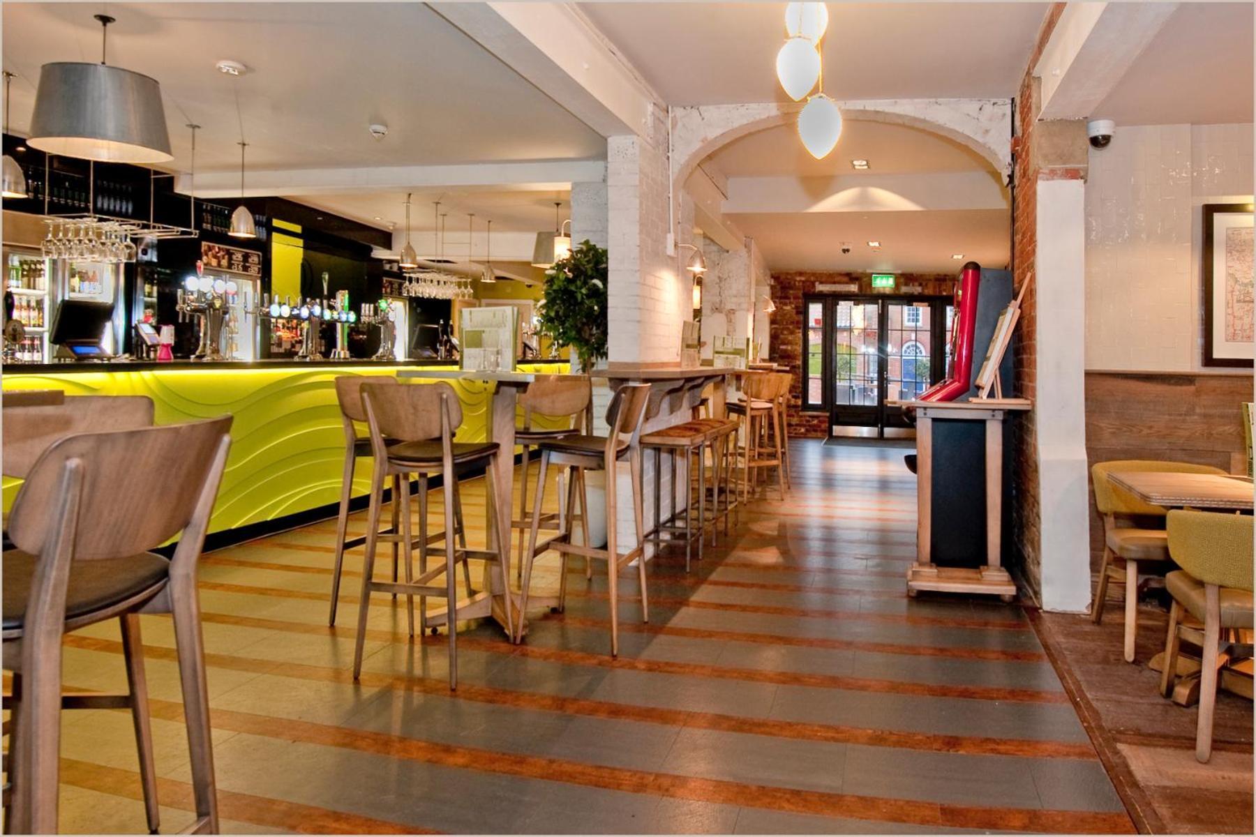 The King'S Head Hotel Wetherspoon ベックレス エクステリア 写真