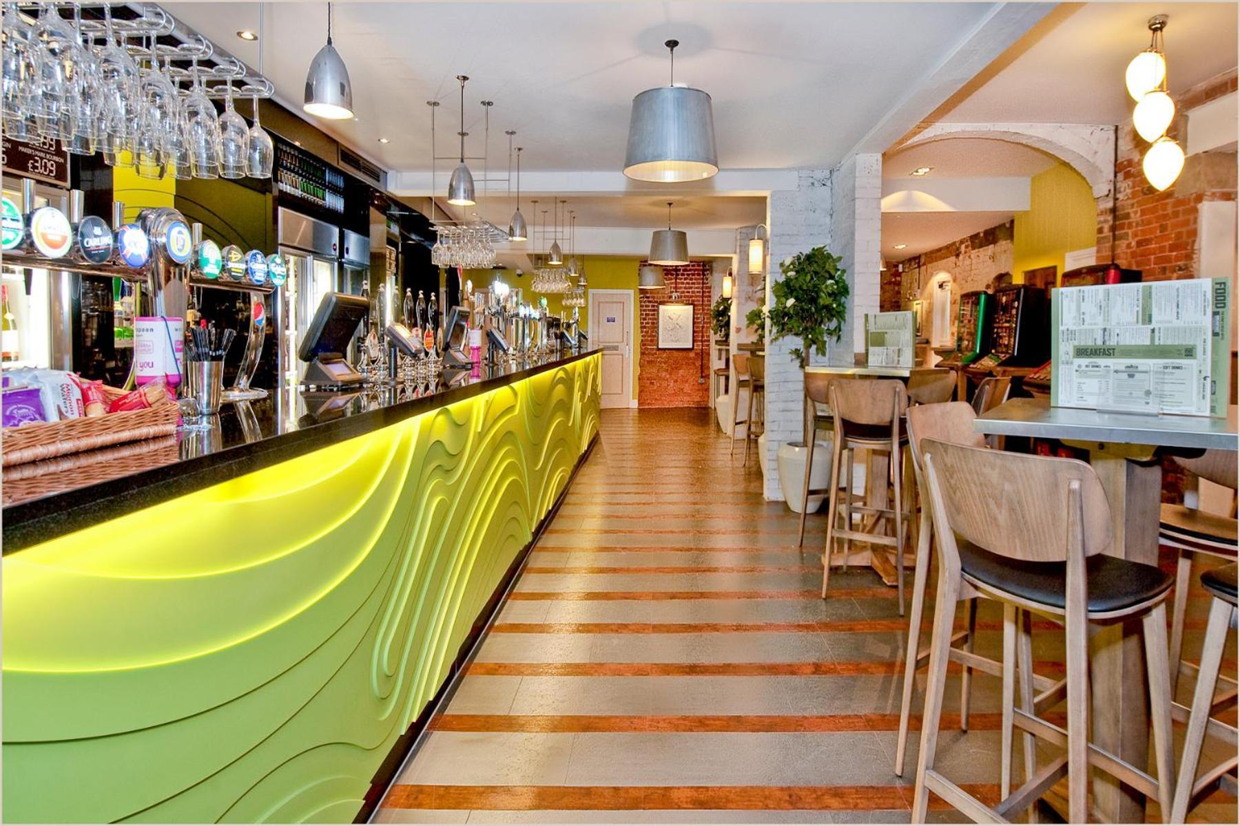 The King'S Head Hotel Wetherspoon ベックレス エクステリア 写真