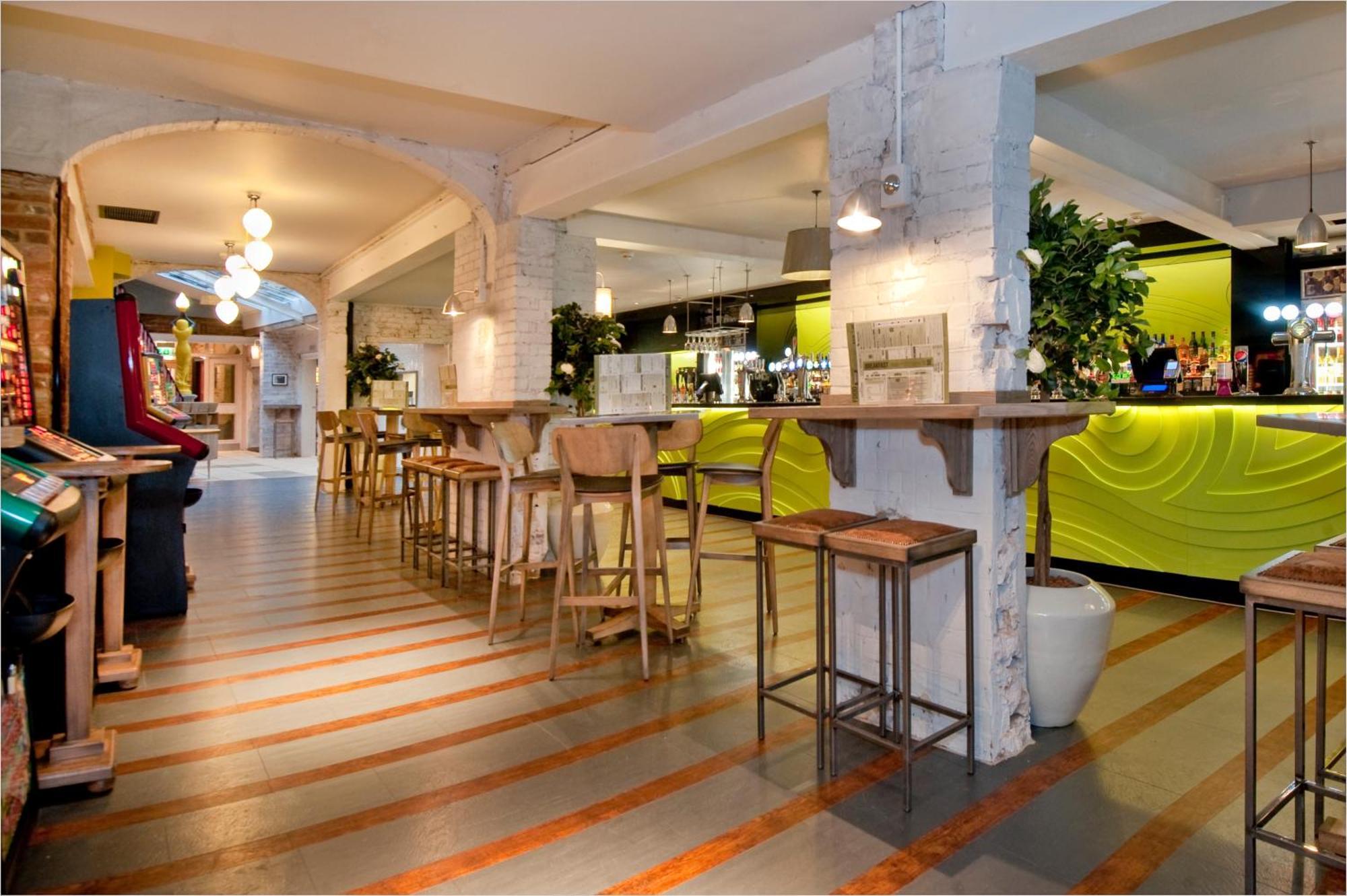 The King'S Head Hotel Wetherspoon ベックレス エクステリア 写真